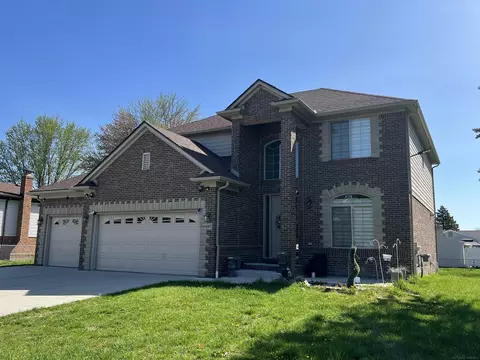 41490 Schoenherr, Sterling Heights, MI 48313