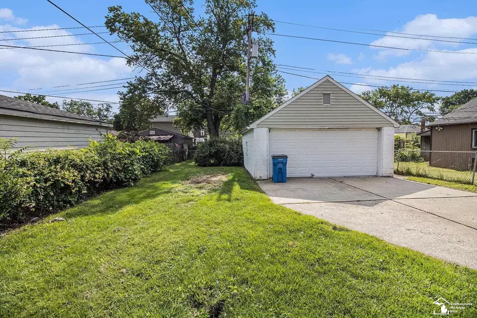 Exterior - 5369 Weddell, Dearborn Heights, MI 48125 photo 3 of 3