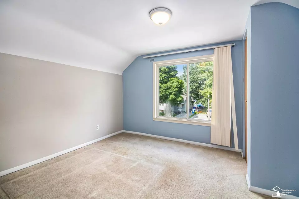 Bedroom - 5369 Weddell, Dearborn Heights, MI 48125 photo 2 of 3