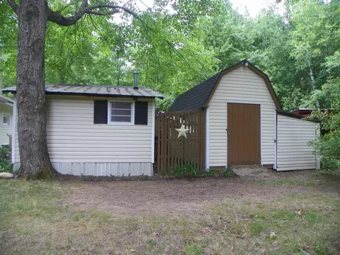 Exterior - 2803 Dell, Harrison, MI 48625 photo 15 of 21