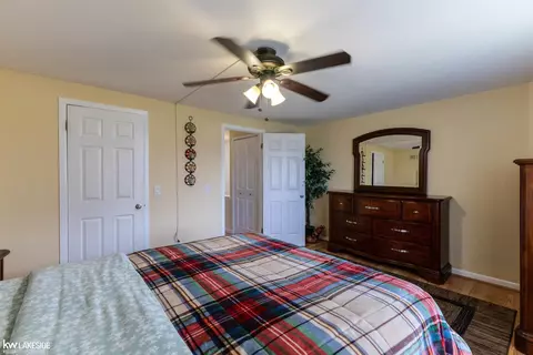 Bedroom - 28012 Universal, Warren, MI 48092 photo 4 of 4