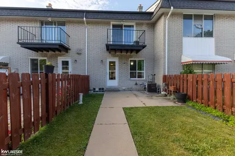 Exterior - 28012 Universal, Warren, MI 48092 photo 3 of 3