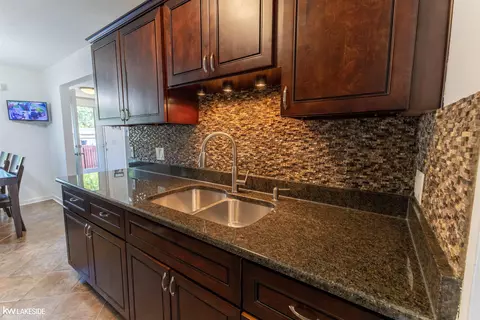 Kitchen - 28012 Universal, Warren, MI 48092 photo 2 of 3