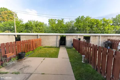 Exterior - 28012 Universal, Warren, MI 48092 photo 2 of 3
