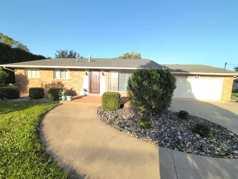 4339 3 Mile, Bay City, MI 48706