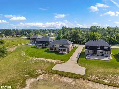 45046 Twin Riv, Macomb, MI 48044 photo 15