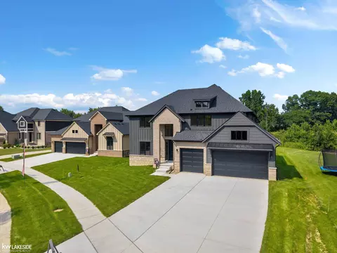 45046 Twin Riv, Macomb, MI 48044 photo 8