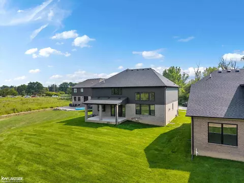 45046 Twin Riv, Macomb, MI 48044 photo 13
