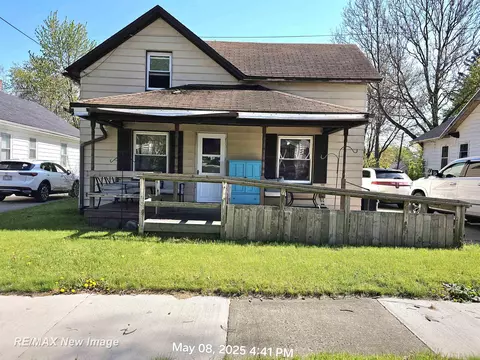 1551 Division, Saginaw, MI 48602