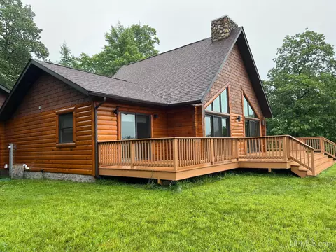 17600 Brooks, Hancock, MI 49930