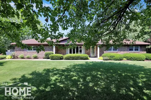 2367 Meadowdown, Owosso, MI 48867 photo 2