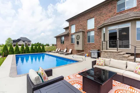 Exterior - 17070 Chianti, Macomb, MI 48042 photo 5 of 22