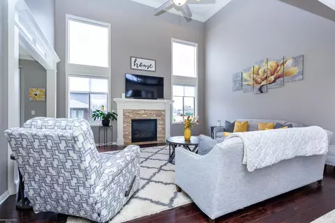 Living - 17070 Chianti, Macomb, MI 48042 photo 1 of 2
