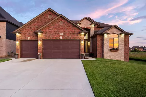 Exterior - 17070 Chianti, Macomb, MI 48042 photo 13 of 22
