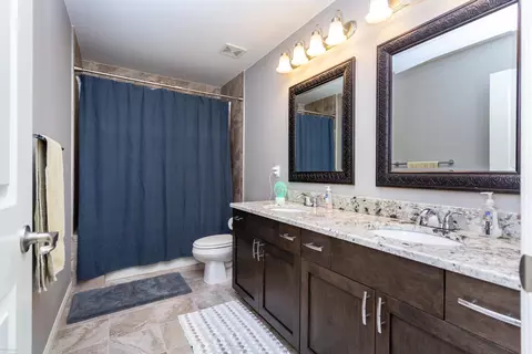 Bath - 17070 Chianti, Macomb, MI 48042 photo 3 of 8