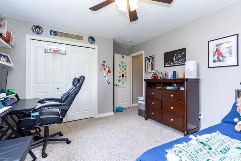 Bedroom - 17070 Chianti, Macomb, MI 48042 photo 7 of 9