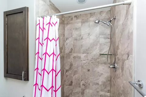 Bath - 17070 Chianti, Macomb, MI 48042 photo 6 of 8