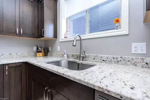 Kitchen - 17070 Chianti, Macomb, MI 48042 photo 3 of 6