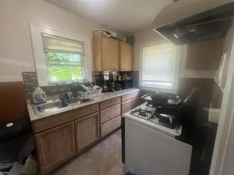 Kitchen - 616 Saint Clair, Flint, MI 48504 photo 1 of 2