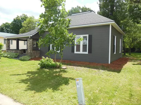 Exterior - 125 W Oak, Harrison, MI 48625 photo 5 of 8