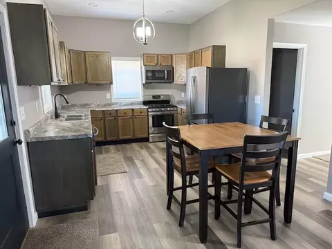 Kitchen - 125 W Oak, Harrison, MI 48625 photo 4 of 4