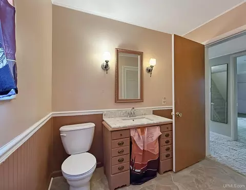 622 Stephenson, Escanaba, MI 49829 photo 17