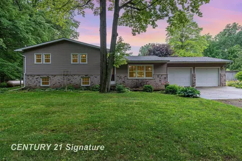 15521 Ithaca, Saint Charles, MI 48655