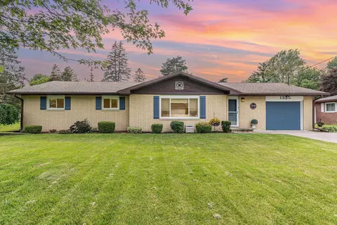 1329 Trout, Saginaw, MI 48638