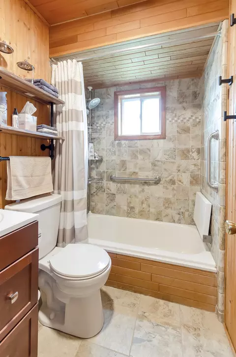 1621 Manchester, Gladwin, MI 48624 photo 36