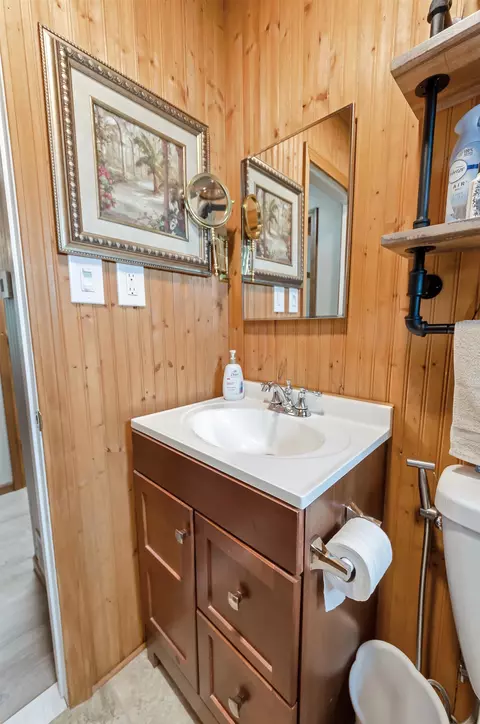 1621 Manchester, Gladwin, MI 48624 photo 37