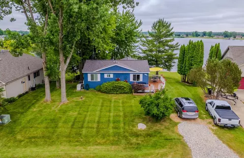 1621 Manchester, Gladwin, MI 48624 photo 4