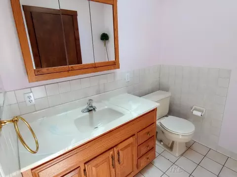 Bath - 4511 W Salisbury, Gladwin, MI 48624 photo 3 of 6
