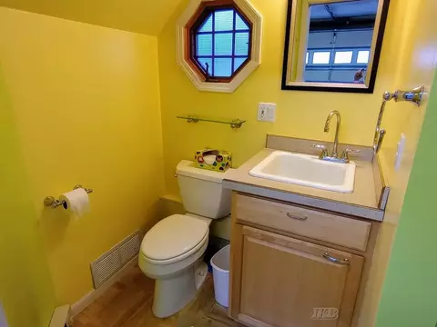 Bath - 4511 W Salisbury, Gladwin, MI 48624 photo 5 of 6
