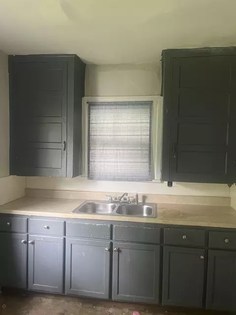 521 E Marengo, Flint, MI 48505 photo 3