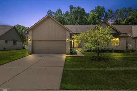 15762 Corso, Clinton Township, MI 48035