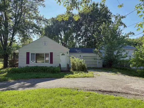 4299 N Belsay, Flint, MI 48506