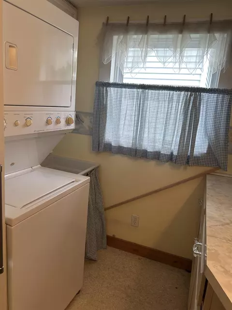 322 Main, Perry, MI 48872 photo 25
