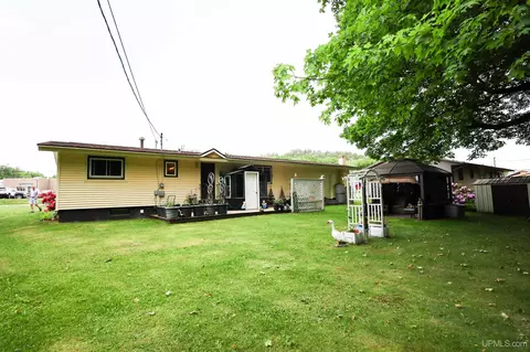 924 Maas, Negaunee, MI 49866 photo 6