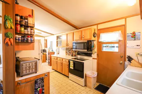 924 Maas, Negaunee, MI 49866 photo 25