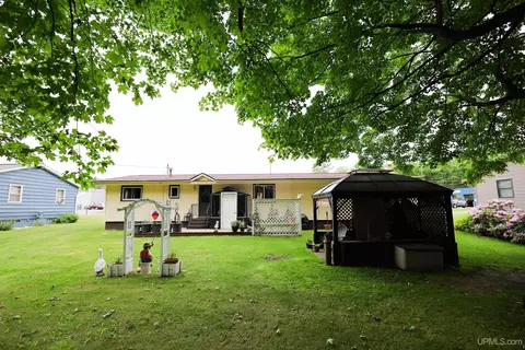 924 Maas, Negaunee, MI 49866 photo 13