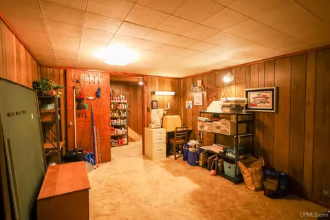 924 Maas, Negaunee, MI 49866 photo 36