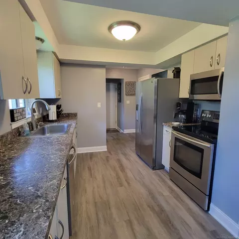 Kitchen - 73699 Franklin, Armada, MI 48005 photo 1 of 2