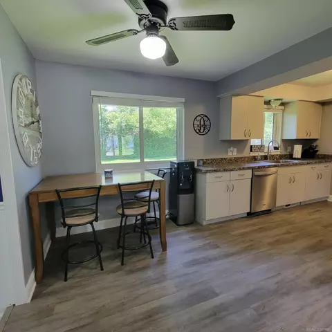Kitchen - 73699 Franklin, Armada, MI 48005 photo 2 of 2