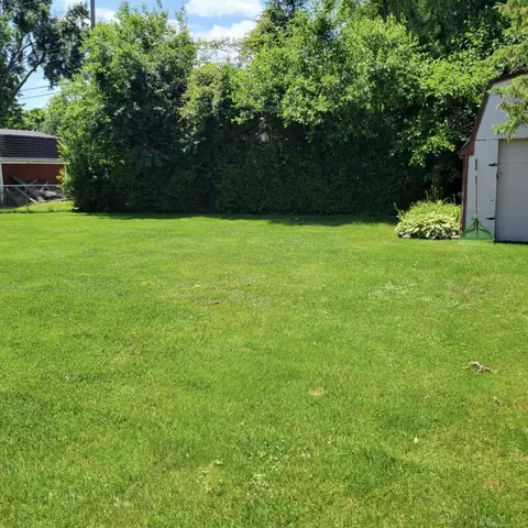 Exterior - 73699 Franklin, Armada, MI 48005 photo 4 of 6