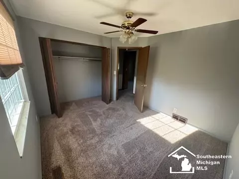 Bedroom - 13091 Rosedale, Carleton, MI 48117 photo 1 of 2