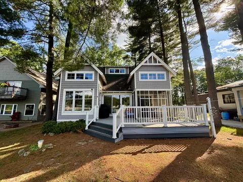 11374 S S Shr, Lake, MI 48632