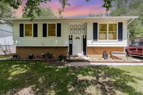 3008 Spruce, Midland, MI 48640