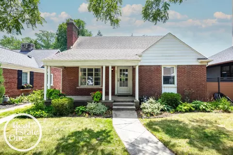 491 Bournemouth, Grosse Pointe Farms, MI 48236