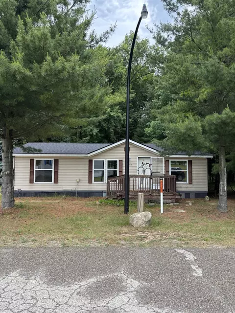 2237 Ranae, Croswell, MI 48422