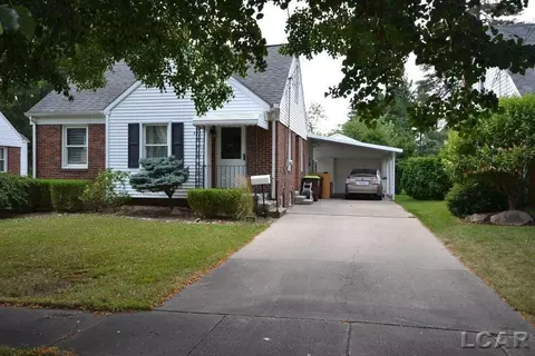 425 Cherry, Adrian, MI 49221